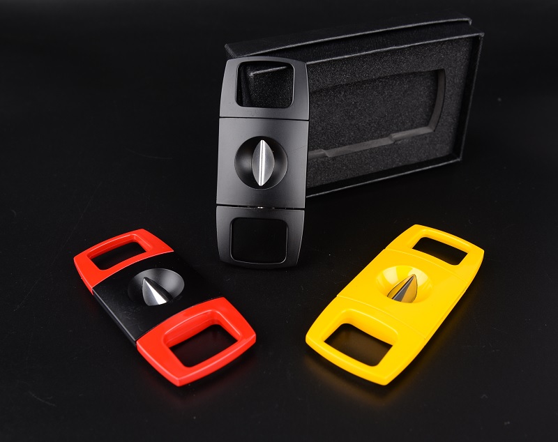 V Cigar Cutter V blade cut